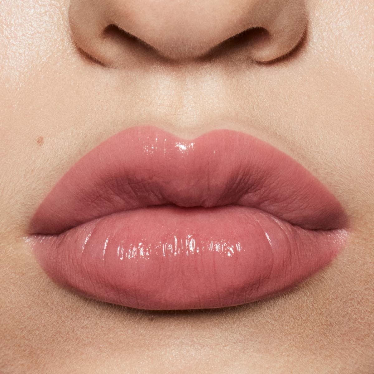 GLOSS BOMB STIX (BARRA DE LABIOS DE BRILLO INTENSO)